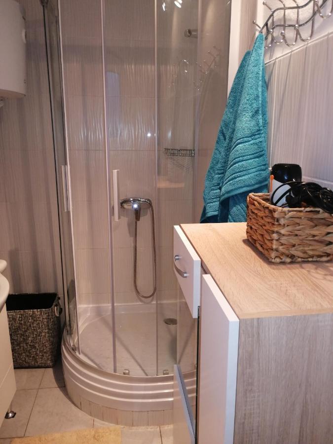 Apartments Lanterna Ražanac מראה חיצוני תמונה