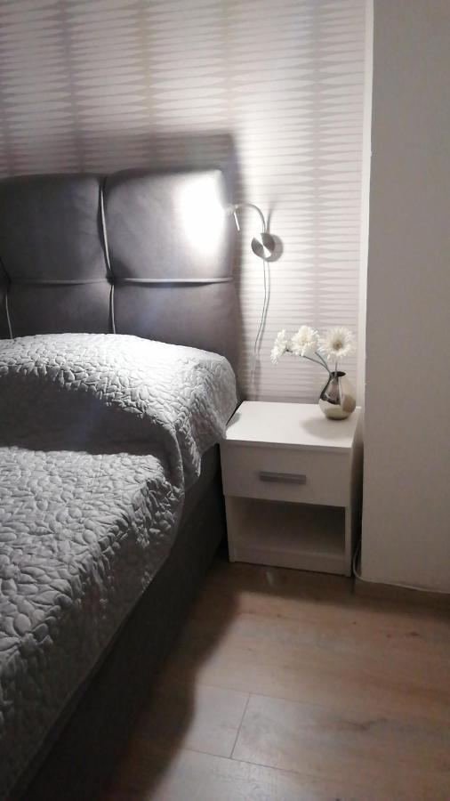 Apartments Lanterna Ražanac מראה חיצוני תמונה