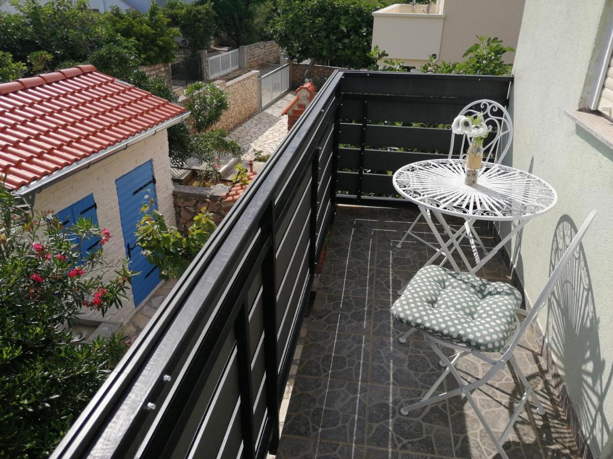 Apartments Lanterna Ražanac מראה חיצוני תמונה
