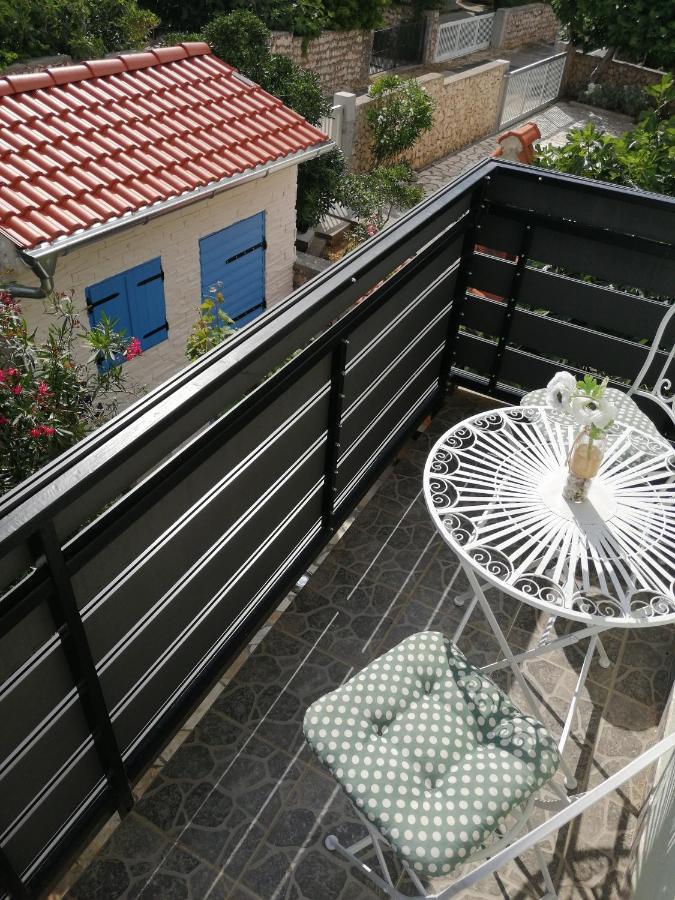 Apartments Lanterna Ražanac מראה חיצוני תמונה