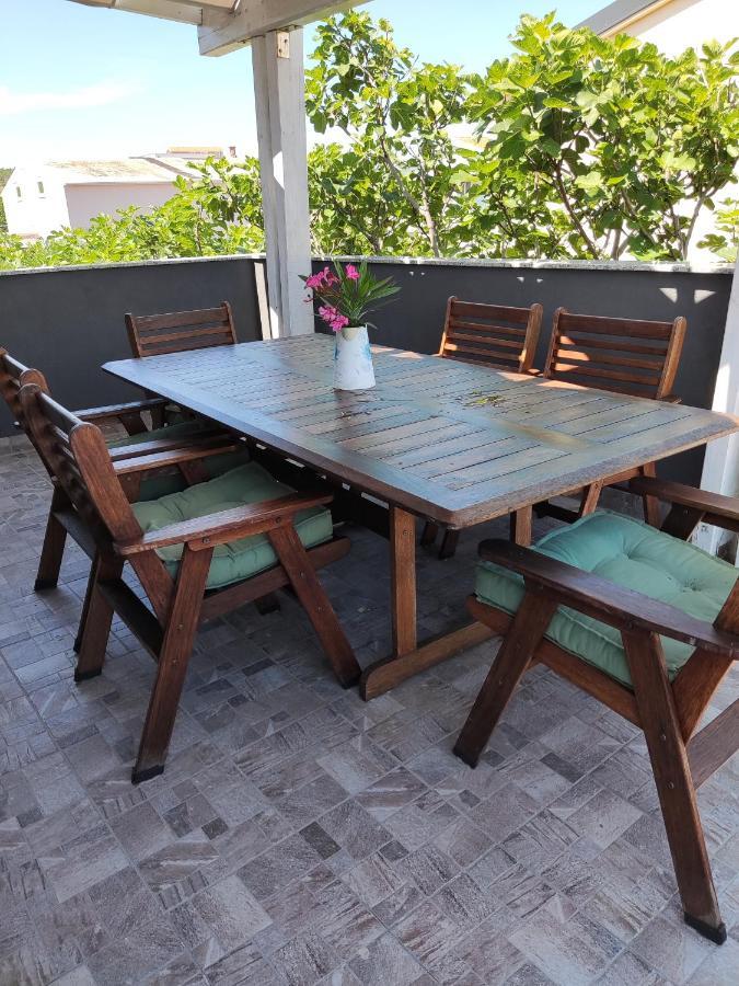 Apartments Lanterna Ražanac מראה חיצוני תמונה