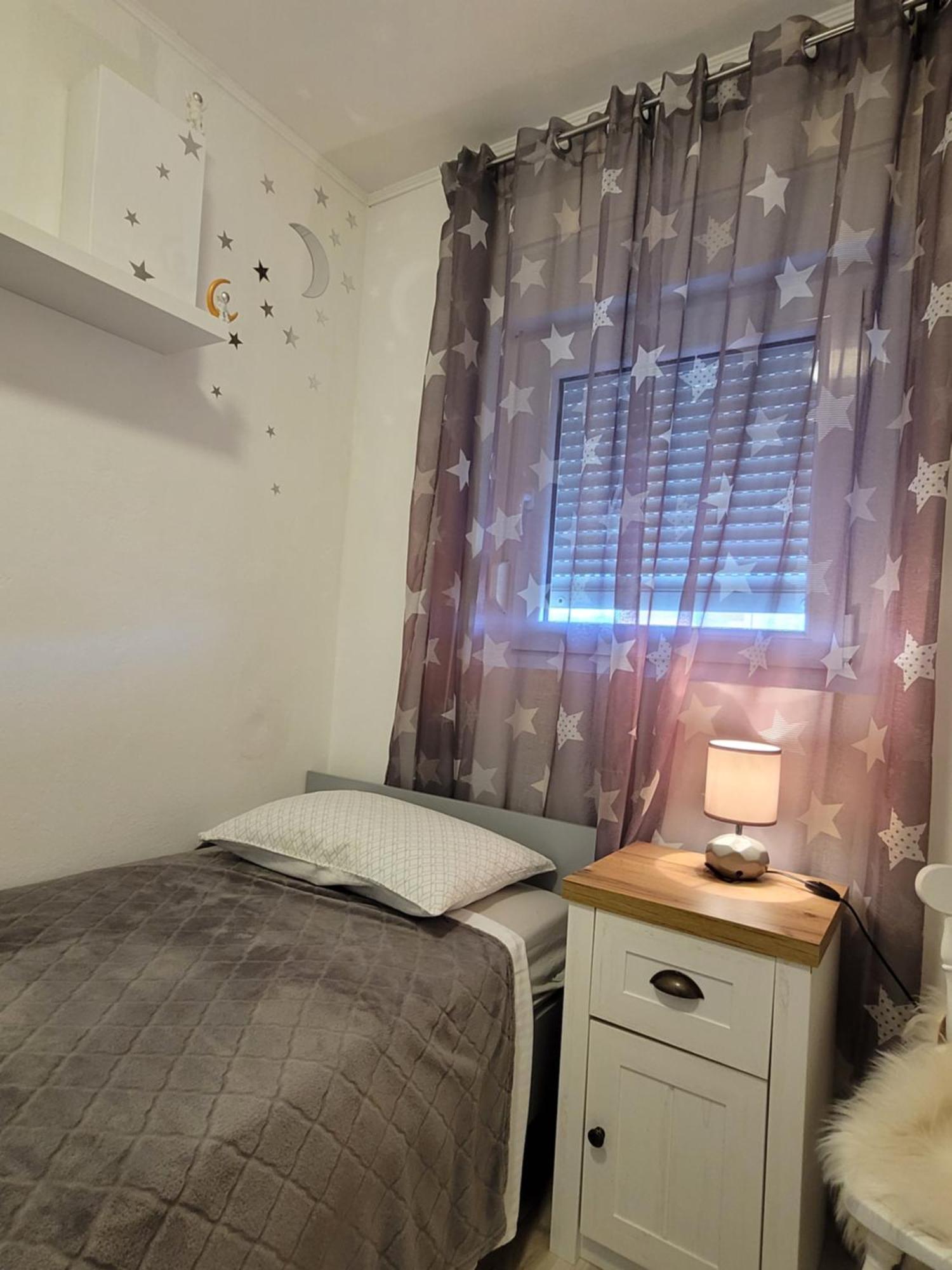 Apartments Lanterna Ražanac מראה חיצוני תמונה