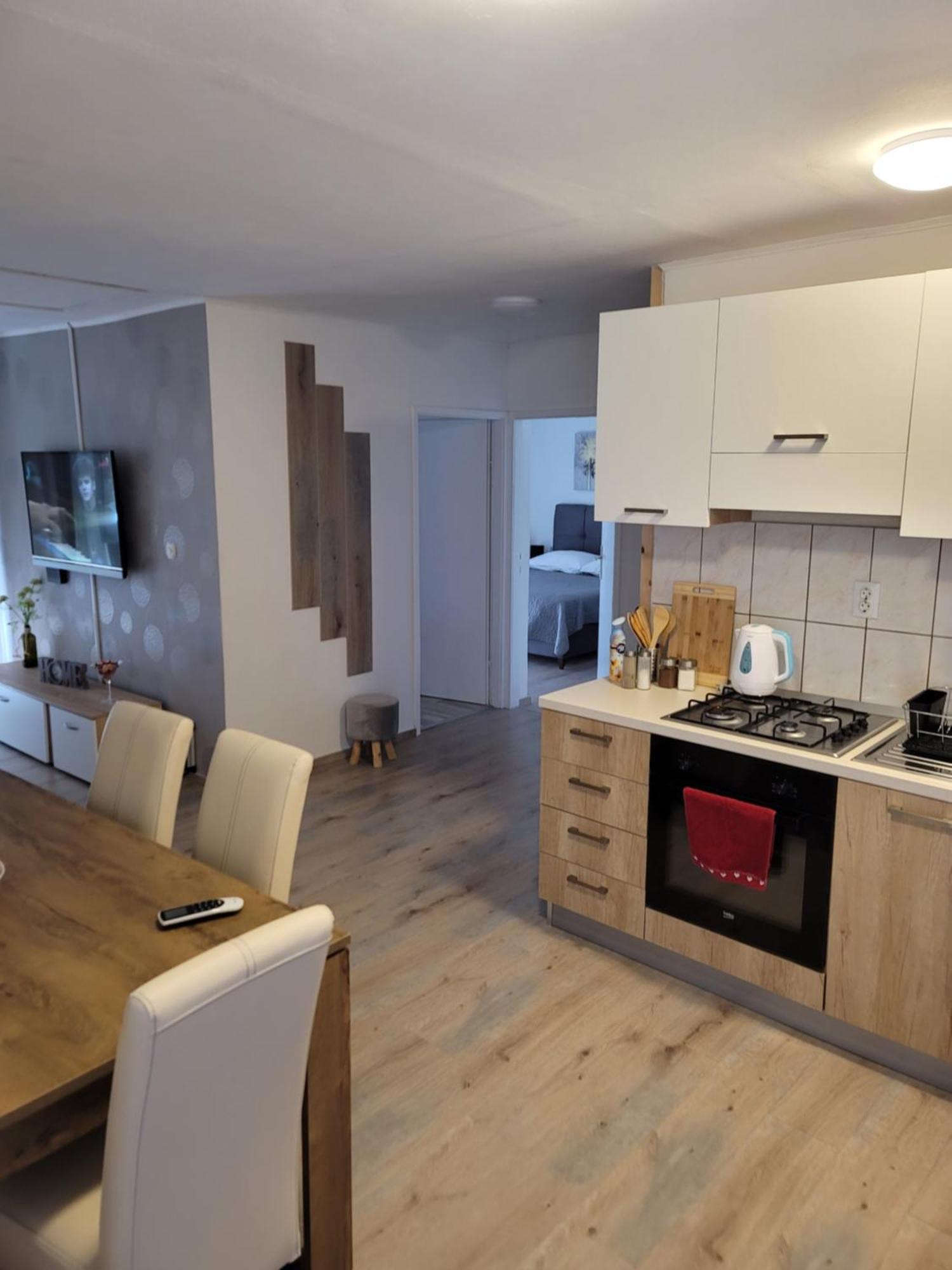 Apartments Lanterna Ražanac מראה חיצוני תמונה